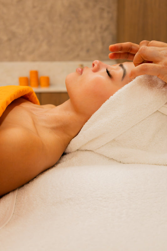 טיפול פנים אולטימטיבי למיצוק, מתיחה והתחדשות