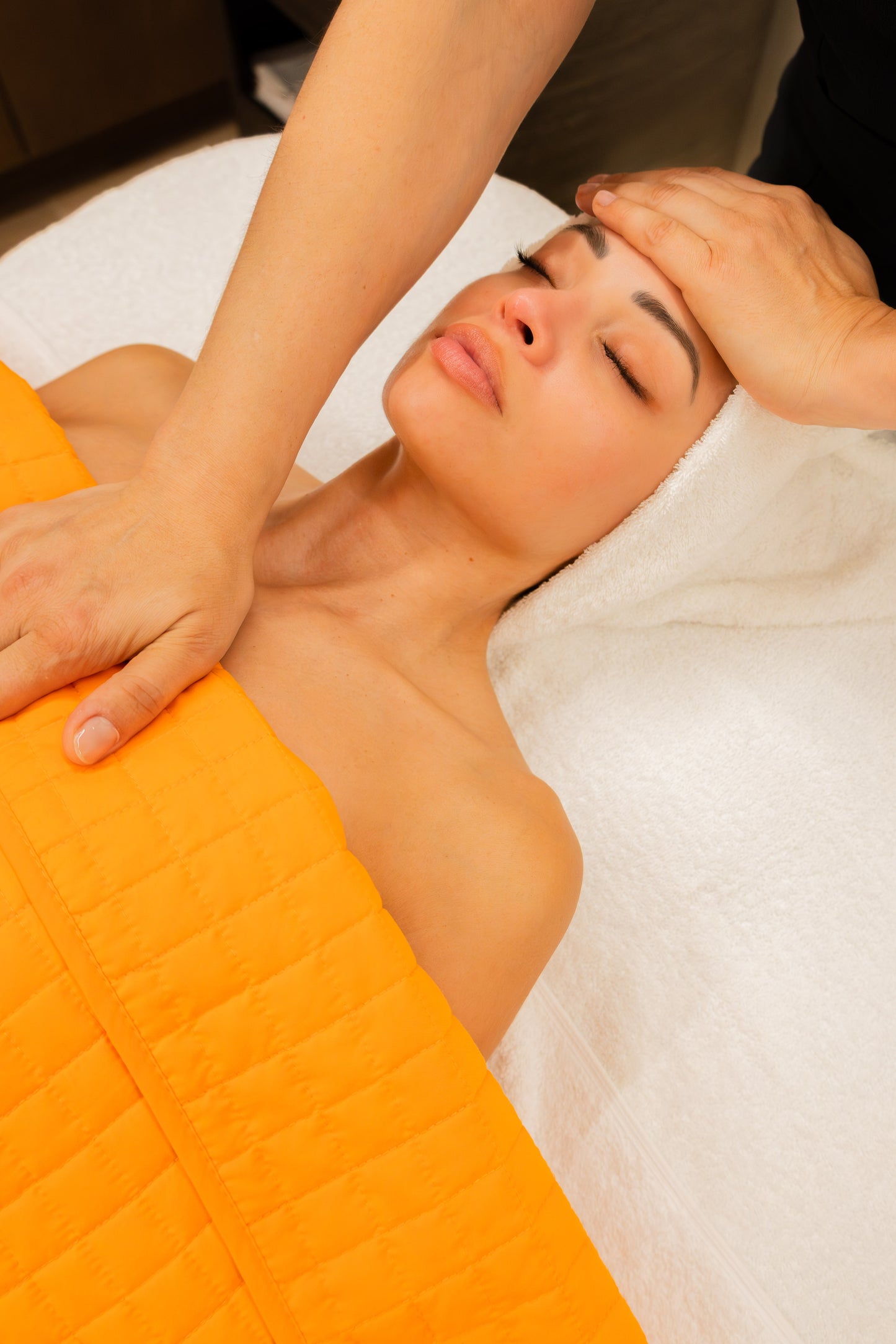 טיפול פנים מינרלי לאיזון העור